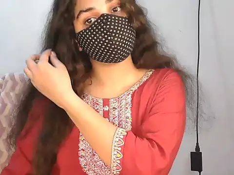 Snapshot of Cutie_Sonam chatting on 04.03.26 Cutie Sonam online show from 04.03.26