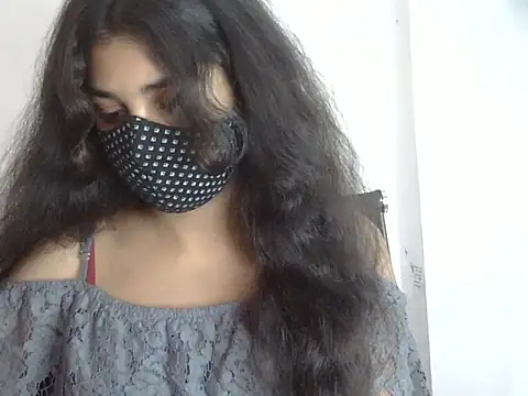 Snapshot of Cutie_Sonam chatting on 04.04.26 Cutie Sonam online show from 04.04.26