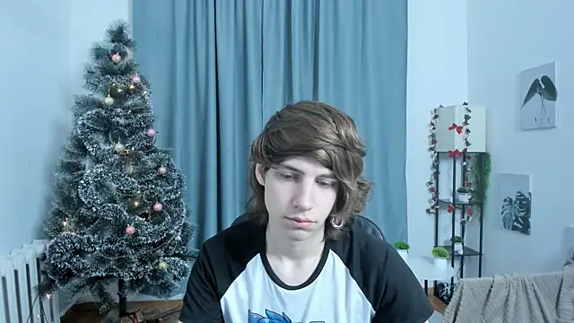 AvenGlow online show from 12.18.25