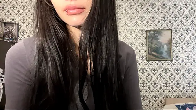 Snapshot of SofiaDreams09 chatting on 12.03.25 SofiaDreams09 online show from 12.03.25