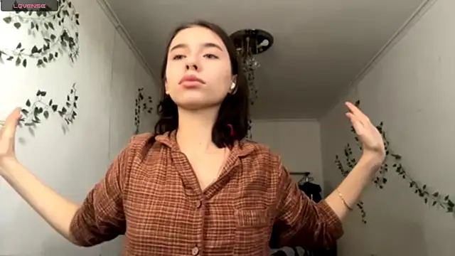 LilithFlamey online show from 12.15.25