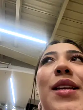 Snapshot of Hannahpradaa_ chatting on 11.12.25 Hannahpradaa online show from 11.12.25