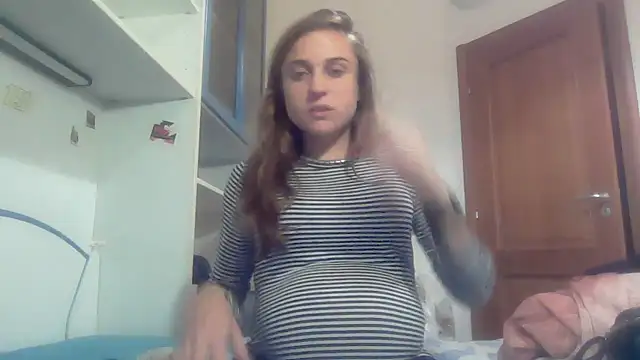 SinnEmily online show from 12.18.25