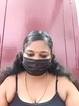 Snapshot of Mandhra28 chatting on 11.06.25 Mandhra28 online show from 11.06.25