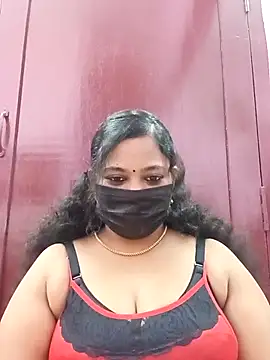 Snapshot of Mandhra28 chatting on 11.09.25 Mandhra28 online show from 11.09.25