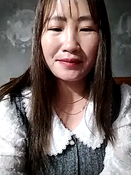 Snapshot of emini-xx chatting on 02.20.26 emini-xx online show from 02.20.26