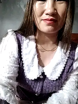 Snapshot of emini-xx chatting on 02.22.26 emini-xx online show from 02.22.26