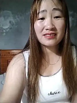 Snapshot of emini-xx chatting on 05.18.26 emini-xx online show from 05.18.26