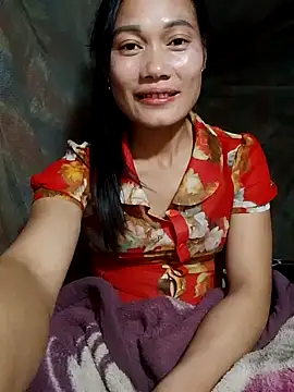 Snapshot of doggy-00 chatting on 11.04.25 doggy-00 online show from 11.04.25