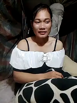 Snapshot of doggy-00 chatting on 11.06.25 doggy-00 online show from 11.06.25