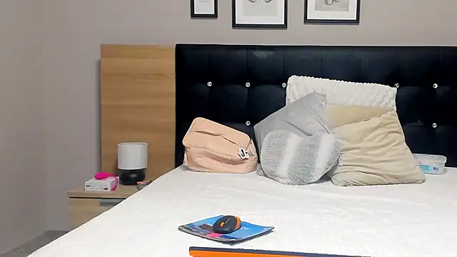 valeryablack online show from 11.28.25