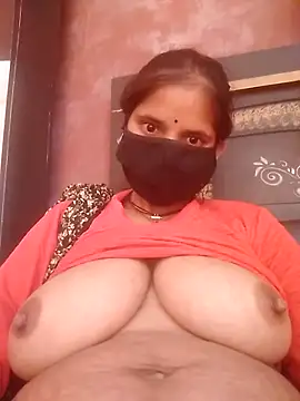 Snapshot of Homa6060 chatting on 12.04.25 Homa6060 online show from 12.04.25