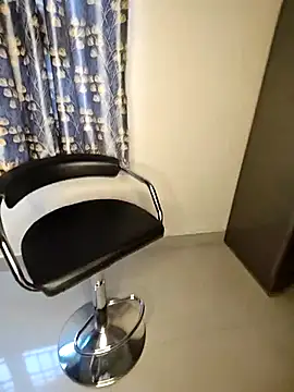 Snapshot of shreyareddy99 chatting on 05.01.26 shreyareddy99 online show from 05.01.26