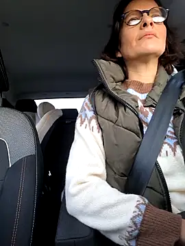 Piediniecollant online show from 12.21.25