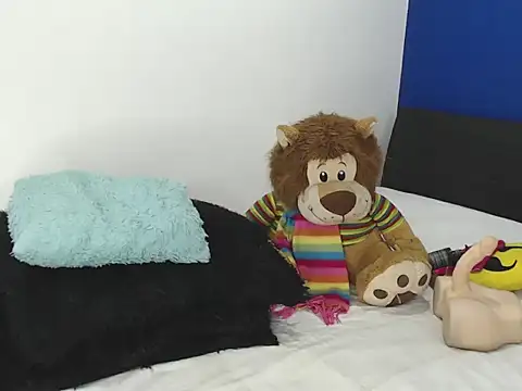 EmmilyConnor online show from 02.15.26