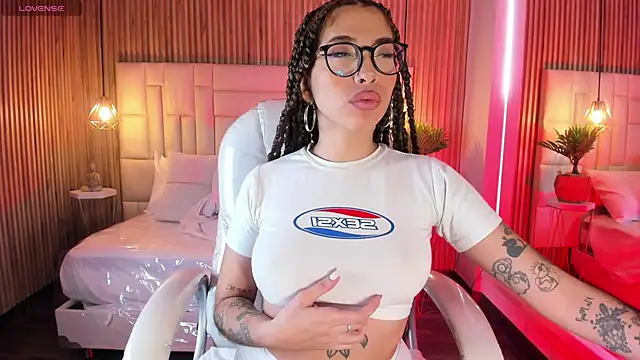 VenuzSofia online show from 03.21.26