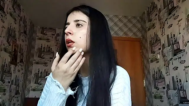 Snapshot of Lina_rix chatting on 11.29.25 Lina rix online show from 11.29.25