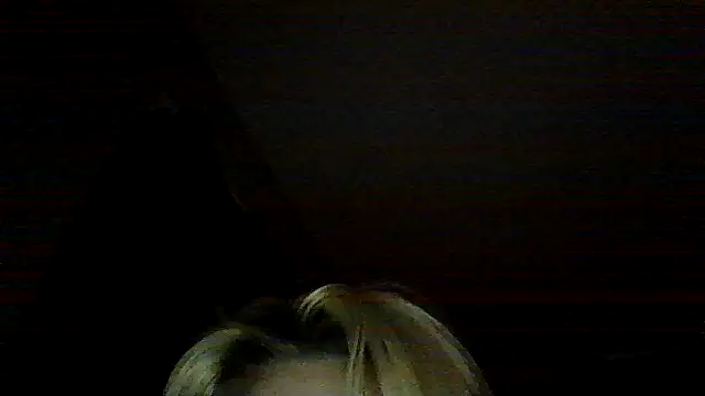 Snapshot of SilverSeductress chatting on 03.10.26 SilverSeductress online show from 03.10.26