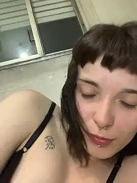 Snapshot of xlucifer13 chatting on 11.04.25 xlucifer13 online show from 11.04.25