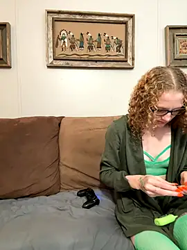 Snapshot of Winter_icelan420 chatting on 11.08.25 Winter icelan420 online show from 11.08.25