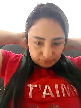 Snapshot of solandrea chatting on 11.06.25 solandrea online show from 11.06.25