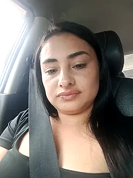 Snapshot of solandrea chatting on 11.22.25 solandrea online show from 11.22.25