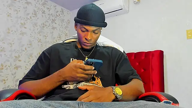 Snapshot of for_itan chatting on 11.28.25 for itan online show from 11.28.25