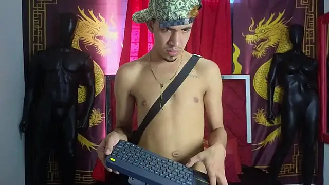 Snapshot of Latin_Duo13 chatting on 11.22.25 Latin Duo13 online show from 11.22.25