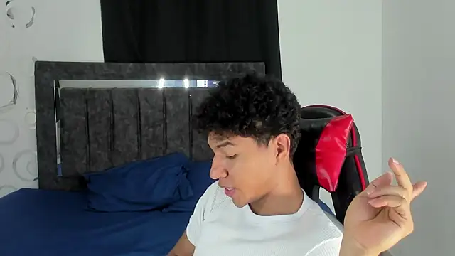 Maximiliano Khalil online show from 02.28.26