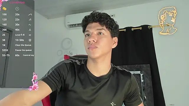 Snapshot of Maximiliano_Khalil chatting on 03.06.26 Maximiliano Khalil online show from 03.06.26