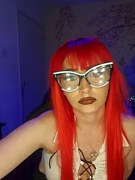 DaniDoodles420 online show from 04.30.26