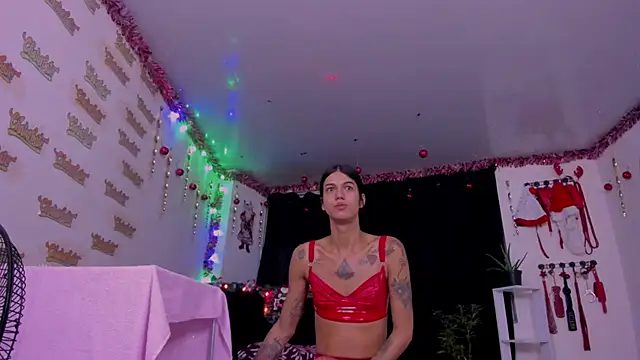 selenesaenz online show from 11.13.25