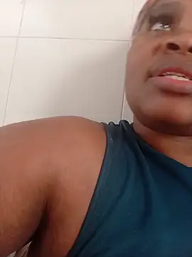 Snapshot of ThickLeeyanaXX chatting on 06.23.26 ThickLeeyanaXX online show from 06.23.26