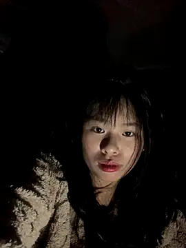 Snapshot of huttonmay358 chatting on 11.19.25 huttonmay358 online show from 11.19.25