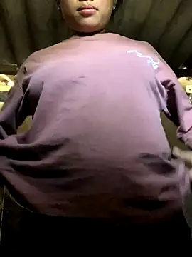 Snapshot of huttonmay358 chatting on 11.25.25 huttonmay358 online show from 11.25.25