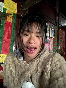 Snapshot of huttonmay358 chatting on 12.05.25 huttonmay358 online show from 12.05.25