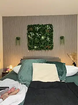 MysteryGirl   online show from 03.31.26