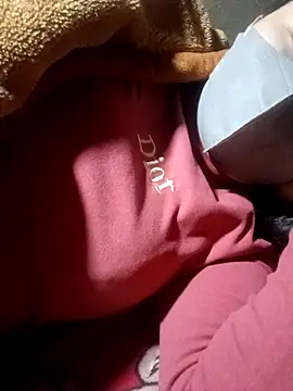 yoyo-mi online show from 11.25.25