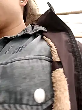 yoyo-mi online show from 04.18.26