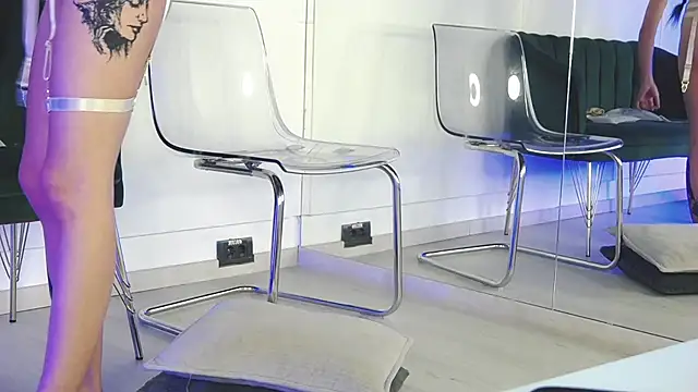 RebbeccaRay online show from 12.15.25