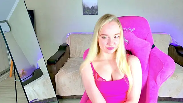 Shawty Mia online show from 04.18.26