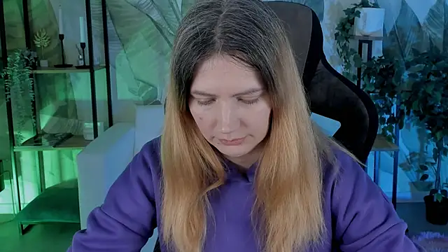 AleksaLaurent online show from 12.19.25