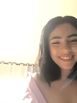 Snapshot of Sara-215 chatting on 02.06.26 Sara-215 online show from 02.06.26