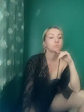 Snapshot of Seta385211 chatting on 10.30.25 Seta385211 online show from 10.30.25