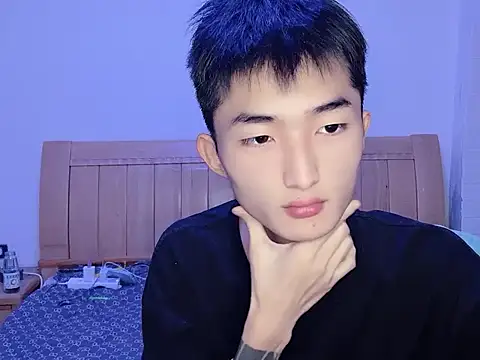 N228 online show from 11.10.25