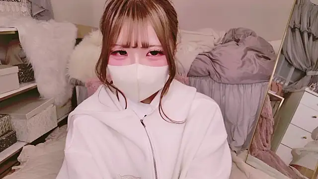 Snapshot of Ichiru_xsc chatting on 02.21.26 Ichiru xsc online show from 02.21.26