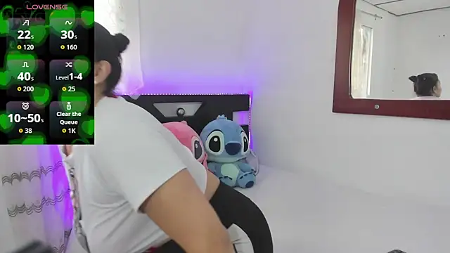 Snapshot of Isa-Giraldo chatting on 02.05.26 Isa-Giraldo online show from 02.05.26