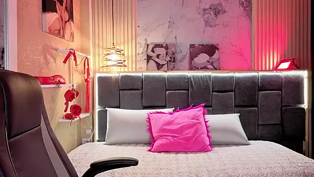 Im-Lola online show from 02.06.26