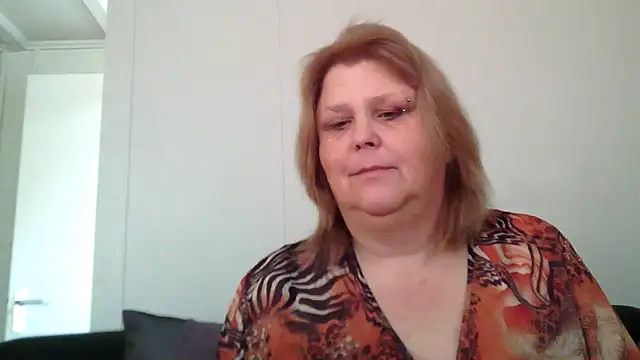 Sylviastar46 online show from 02.26.26