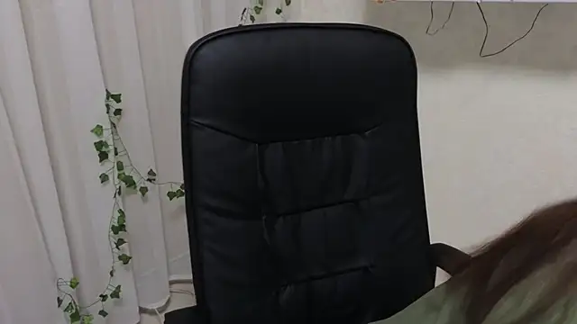 Snapshot of Ulyanix chatting on 02.04.26 Ulyanix online show from 02.04.26